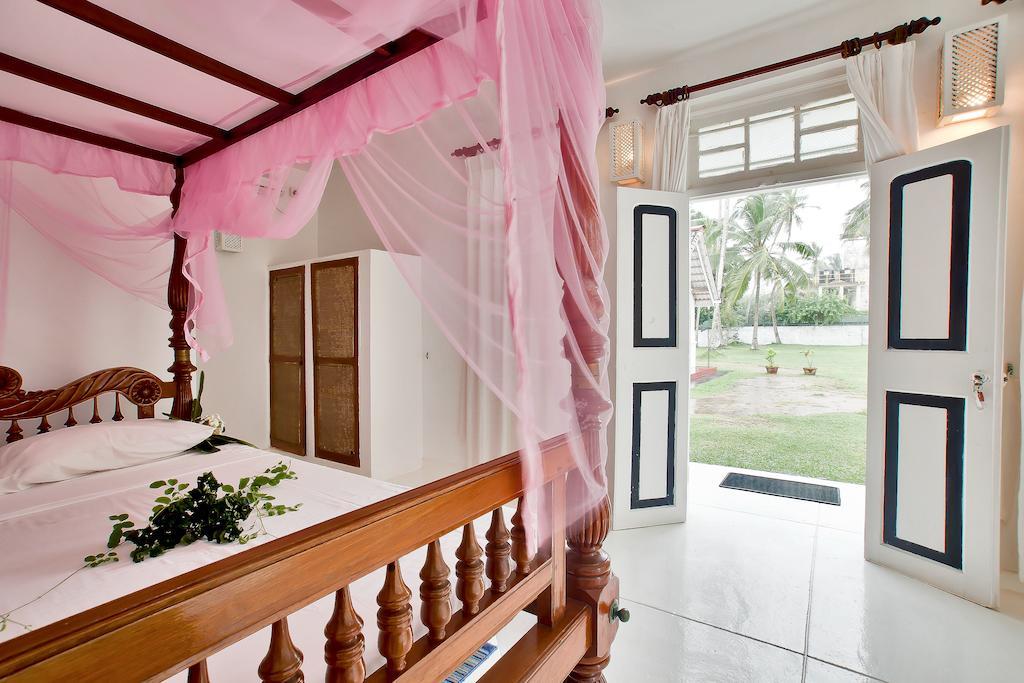Chitra Ayurveda Hotel Bentota Ruang foto